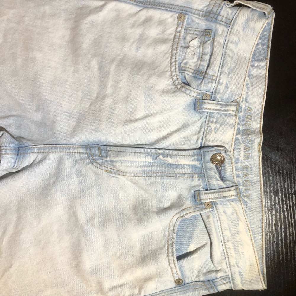 American Eagle Mom Jeans